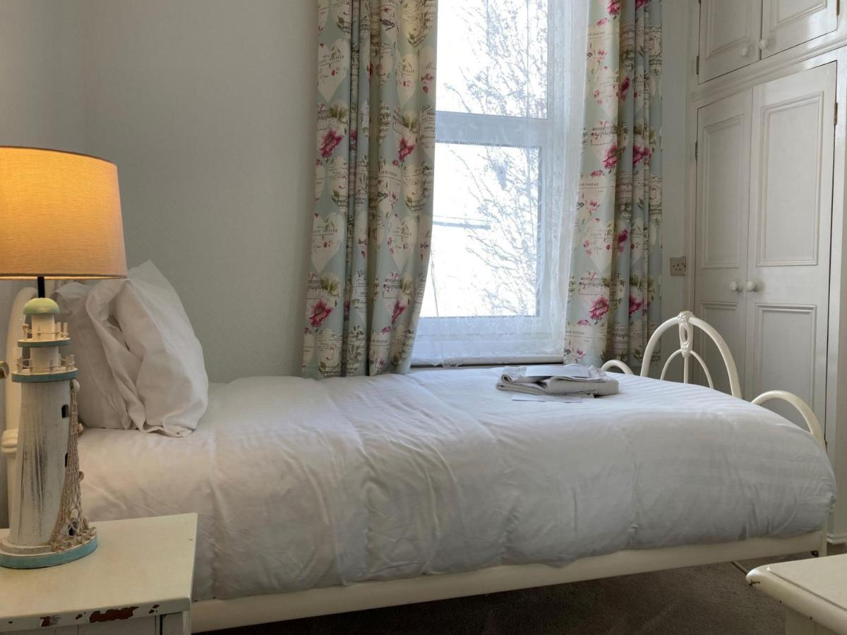 Flat 2, 1 Alexandra Gardens Apartment Вентнор Екстериор снимка